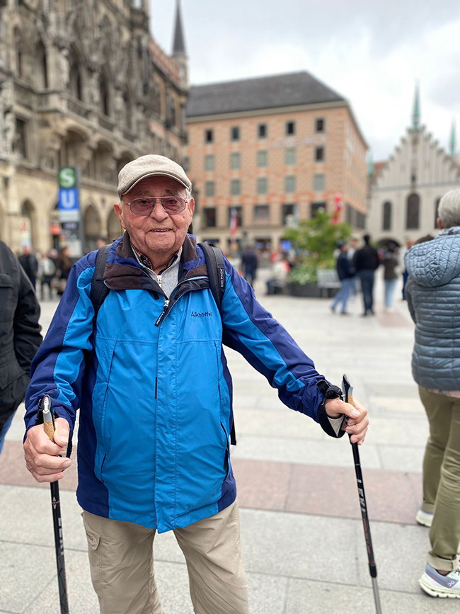 Otto Bäuchle bei einer letzten Reisen